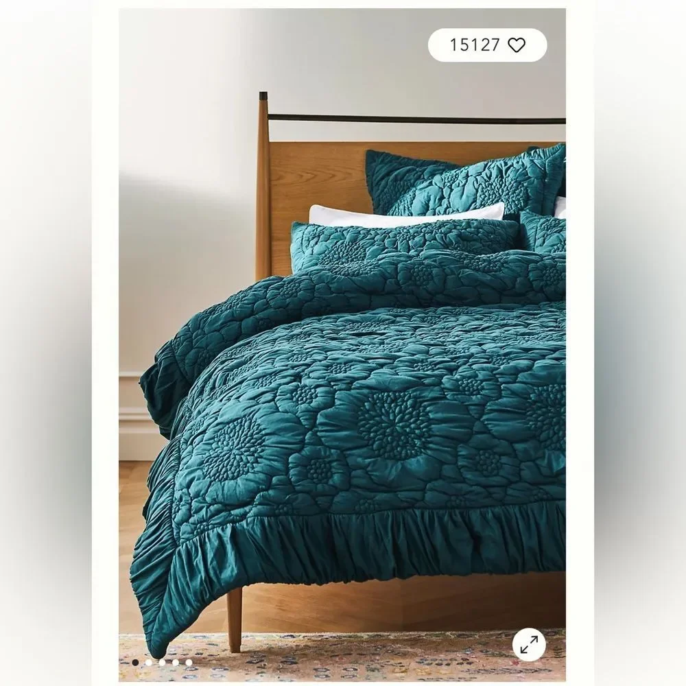 Dahlia Cotton Jersey Floral Quilt Size King